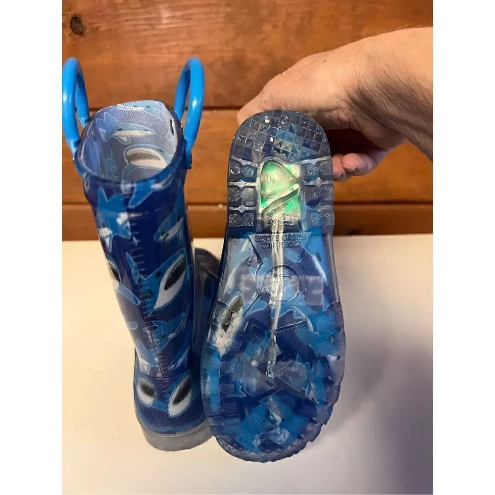 🔥5/20🔥 Cruz Kiks shark Rubber Rain Boots Sz 11 Kids NWOT